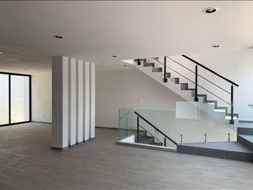 Venta Casa de Autor Nueva Altus, Aqua II, Lago Esmeralda, Atizapan