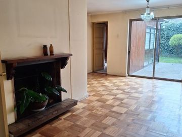 Vendo casa central en Condominio cerrado