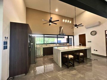 CASA EN VENTA MERIDA, DE UNA PLANTA, CONKAL