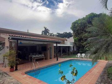 VENDO CASA CAMPESTRE UN PISO PARAISO DE LA MORADA JAMUNDI COLOMBIA