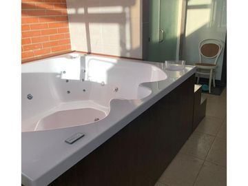 Tumbaco, Departamento Amoblado en Renta, 180m2, 3 Habitaciones