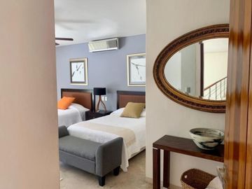 Casa en Real Las Quintas Cuernavaca, cerca del Parque Chapultepec