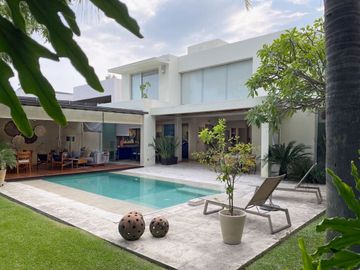 Casa en Real Las Quintas Cuernavaca, cerca del Parque Chapultepec