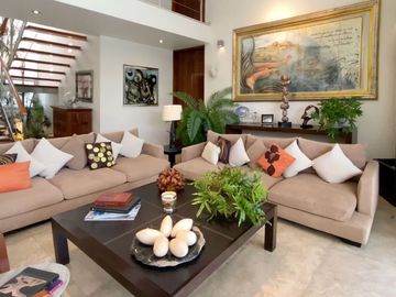 Casa en Real Las Quintas Cuernavaca, cerca del Parque Chapultepec