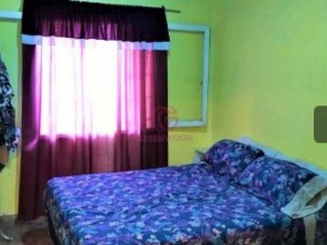 Casa en venta de 4 dormitorios c/ cochera en Las Heras