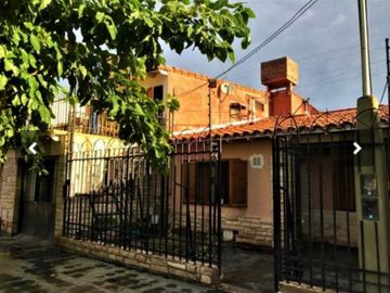 Casa en venta de 4 dormitorios c/ cochera en Las Heras