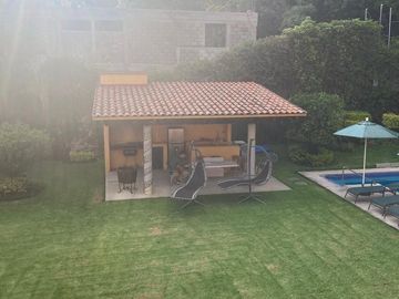 CASA EN TEPOZTLAN