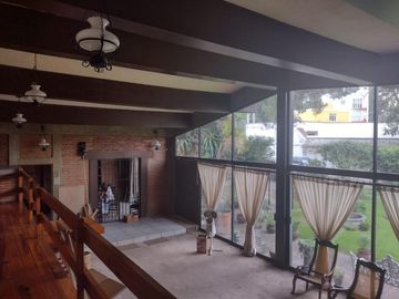 CASA CON USO DE SUELO MIXTO