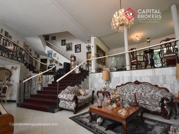 Casa de Lujo en Venta en Colonia  Ideal para Desarrollar Torre de Departamentos