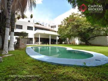 Casa de Lujo en Venta en Colonia  Ideal para Desarrollar Torre de Departamentos
