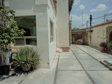 VENTA DE CASA ZONA OBISPADO