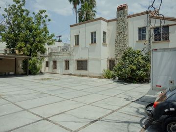 VENTA DE CASA ZONA OBISPADO