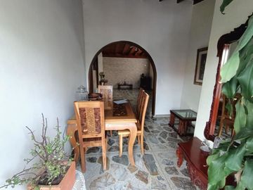 CASA EN VENTA LAURELES