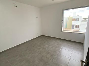 LAS PALMAS MOD. 84 || EXCELENTE RESIDENCIA EN VENTA AL ORIENTE DE LA CIUDAD DE MERIDA EN PRIVADA LAS PALMAS