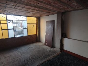 En venta Departamento en en 1er y 2do piso cerca a parque - San Miguel