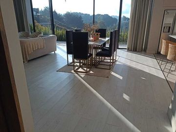 CASA EN VENTA UBICADA EN EL RETIRO VIA DON DIEGO LA FE