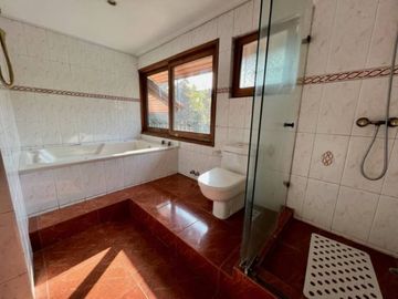 NICANOR PLAZA, HELSBY, EXCLUSIVO CONDOMINIO 4 CASAS