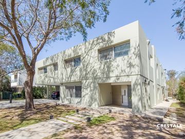 Venta casa 3 dormitorios Kentucky Funes