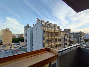 Venta Departamento Monoambiente Categoria Balcon.  Martin