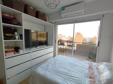 Venta Departamento Monoambiente Categoria Balcon.  Martin