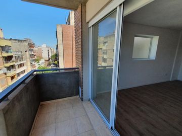 Venta Departamento Monoambiente Categoria Balcon.  Martin