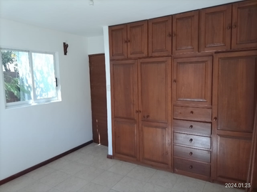 VENDO GRAN CASA EN COLONIA MANUEL SABINO CRESPO