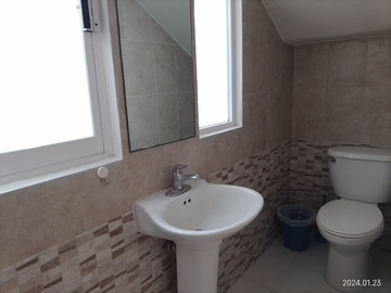 VENDO GRAN CASA EN COLONIA MANUEL SABINO CRESPO
