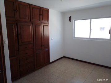VENDO GRAN CASA EN COLONIA MANUEL SABINO CRESPO