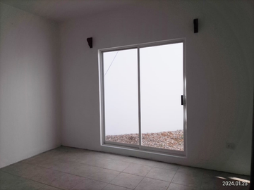 VENDO GRAN CASA EN COLONIA MANUEL SABINO CRESPO
