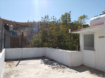 VENDO GRAN CASA EN COLONIA MANUEL SABINO CRESPO