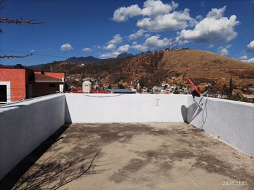 VENDO GRAN CASA EN COLONIA MANUEL SABINO CRESPO