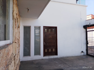 VENDO GRAN CASA EN COLONIA MANUEL SABINO CRESPO