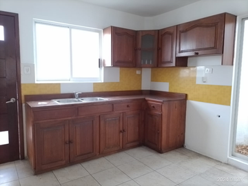 VENDO GRAN CASA EN COLONIA MANUEL SABINO CRESPO