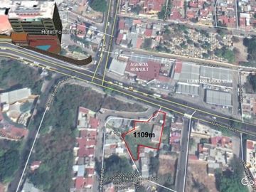 VENDO AMPLIO TERRENO CON SUPERFICIE PLANA DE 1109 m