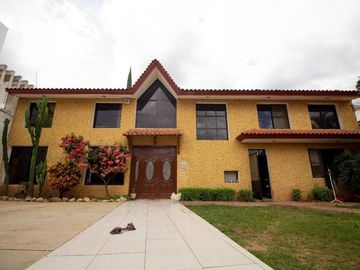 CIUDAD DE OAXACA VENDO GRAN RESIDENCIA EN SAN FELIPE DEL AGUA