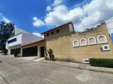 CIUDAD DE OAXACA VENDO GRAN RESIDENCIA EN SAN FELIPE DEL AGUA