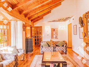 Venta casa 3 dorm - Sta Genoveva - Neuquen
