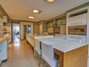VENTA TRIPLEX con Terrazas propias y Parrilla - 3 DORM - 3COCH - 310Mts2 - Belgrano