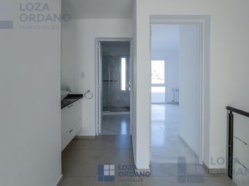 DUPLEX 3 DORMITORIOS MANANTIALES