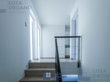 DUPLEX 3 DORMITORIOS MANANTIALES