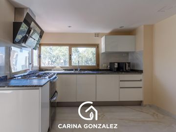 Departamento piso completo, centrico, ciudad de Neuquén