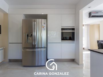 Departamento piso completo, centrico, ciudad de Neuquén