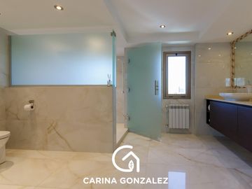 Departamento piso completo, centrico, ciudad de Neuquén