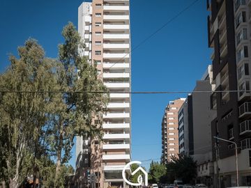 Departamento piso completo, centrico, ciudad de Neuquén