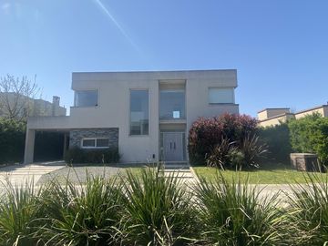 Casa en  venta y alquiler