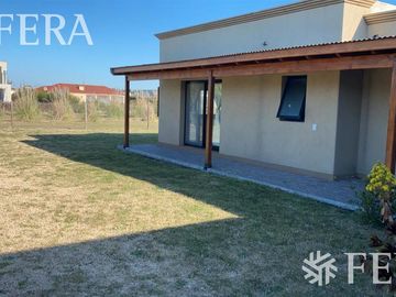 Venta casa 4 ambientes en Barrio Santa Juana Canning - Ezeiza