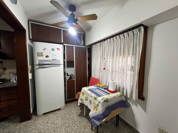PH de cuatro ambientes a la venta en Sarandi