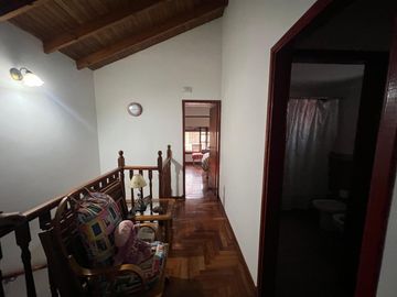 PH de cuatro ambientes a la venta en Sarandi