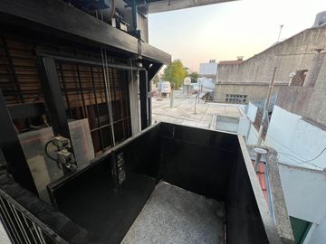PH de cuatro ambientes a la venta en Sarandi