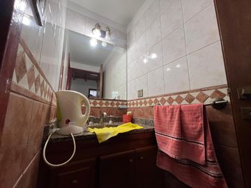 PH de cuatro ambientes a la venta en Sarandi